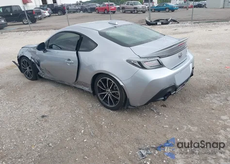 2023 Toyota Gr86 Premium z USA, uszkodzony, nr VIN JF1ZNBE17P9764719